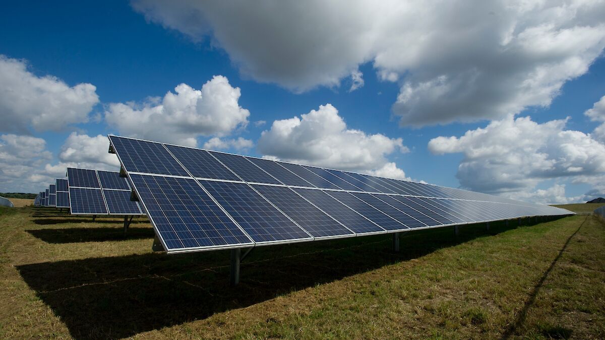 How Many Solar Panels Do I Need to Power a House?