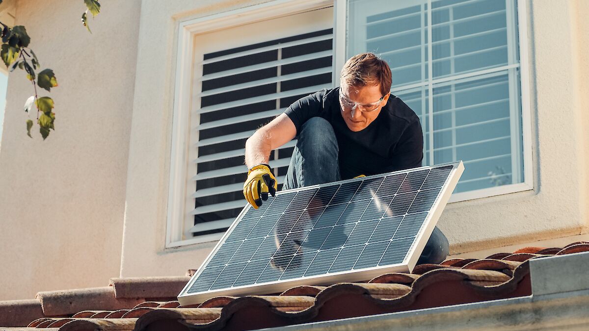 Can I apply federal and state tax credits to pre-solar roof work?