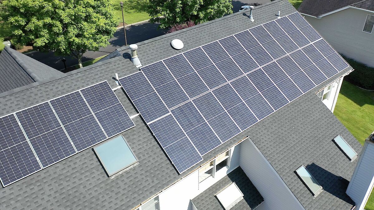 String inverters vs mircoinverters: when to use one or the other?