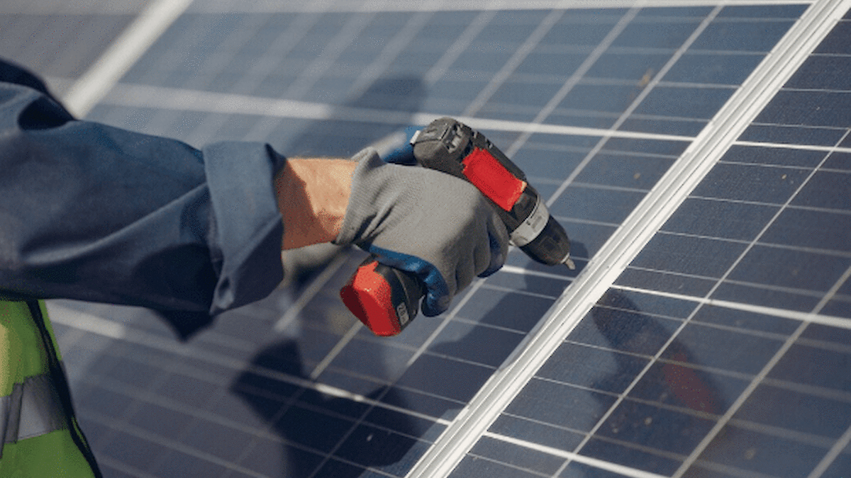 Solar Panel Maintenance Tips for Irvington Homeowners