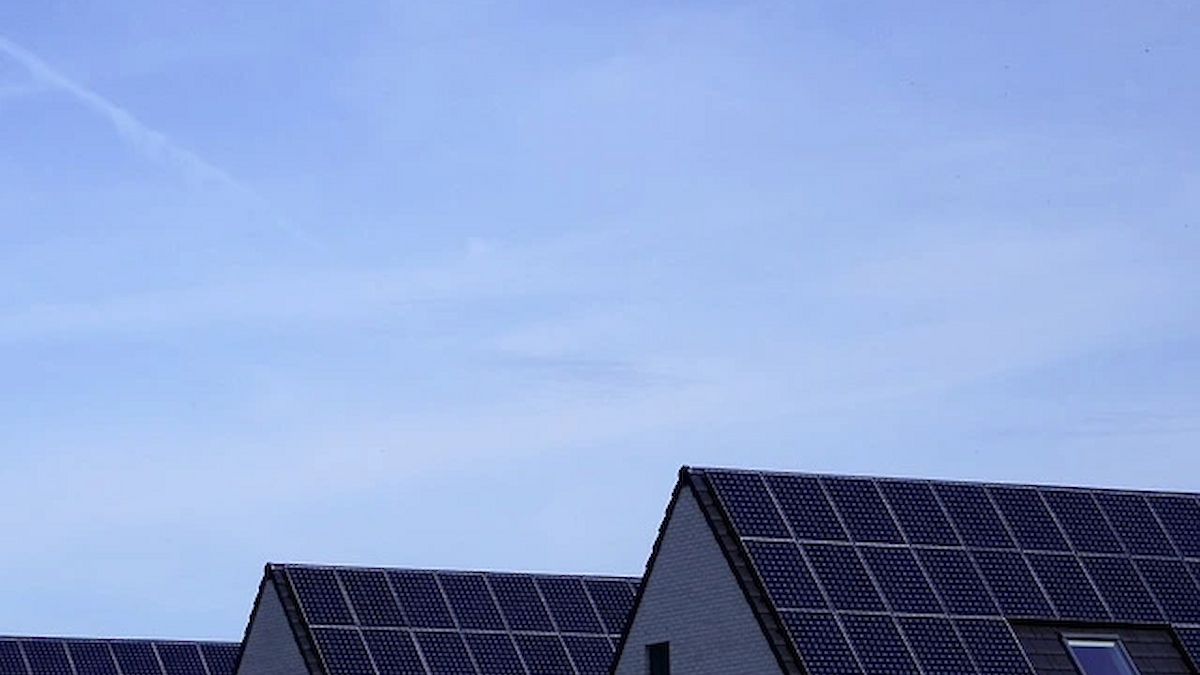 How Long Do Solar Panels Last?